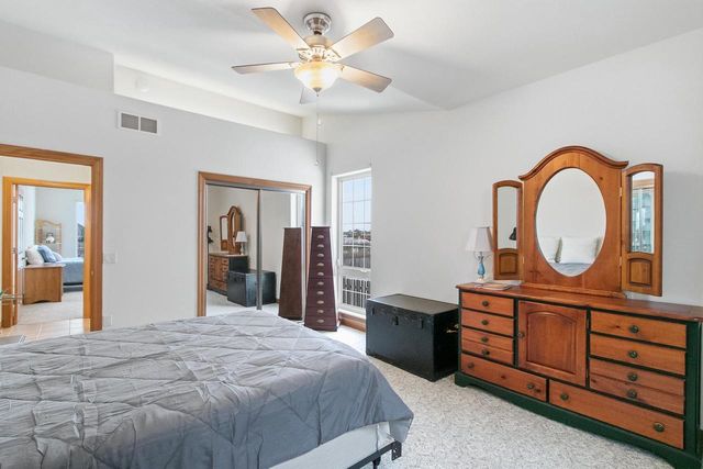 2026 Stonehaven Drive, Sun Prairie, WI 53590