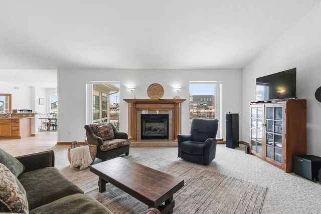 2026 Stonehaven Drive, Sun Prairie, WI 53590