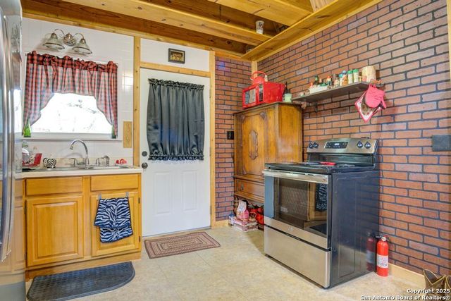 140 guadalupe ranch, Seguin, TX 78155