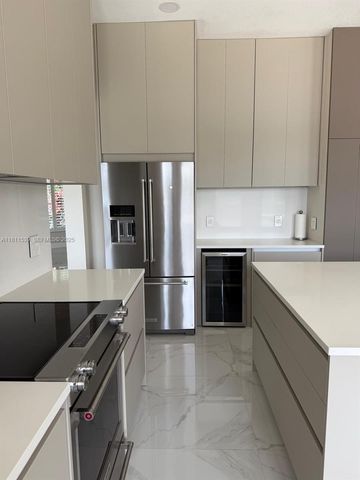 1418 Lantana Drive, Weston, FL 33326