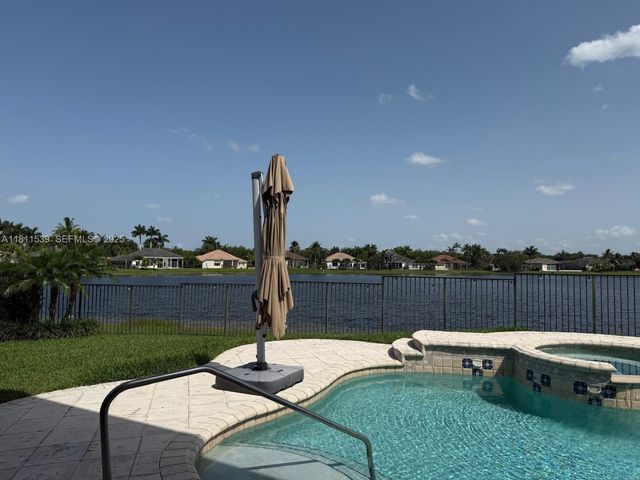 1418 Lantana Drive, Weston, FL 33326