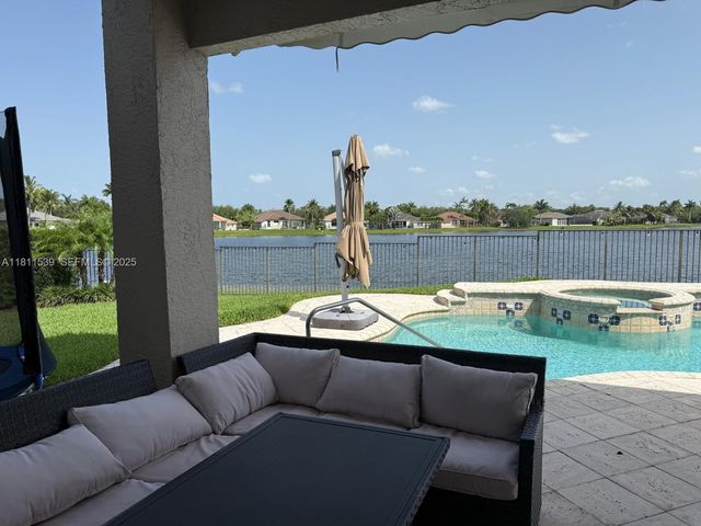 1418 Lantana Drive, Weston, FL 33326