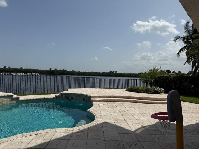 1418 Lantana Drive, Weston, FL 33326