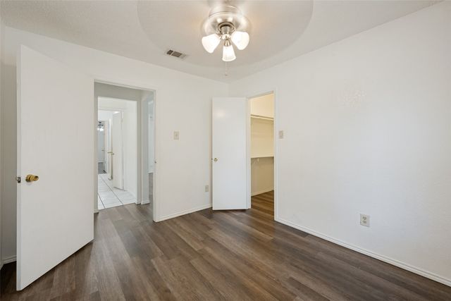 5431 Wild West Drive, Arlington, TX 76017