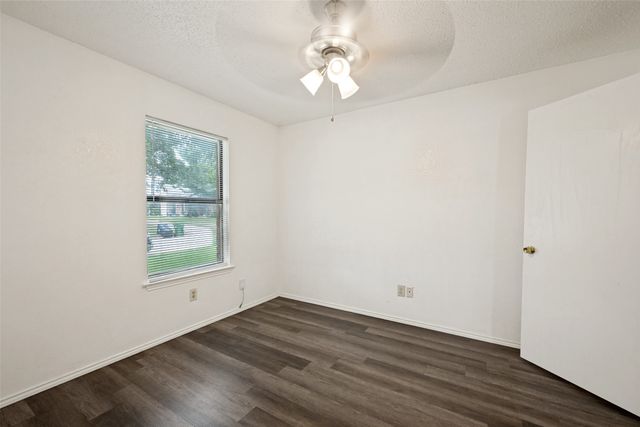 5431 Wild West Drive, Arlington, TX 76017