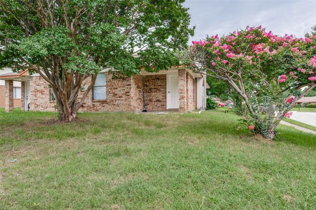 5431 Wild West Drive, Arlington, TX 76017
