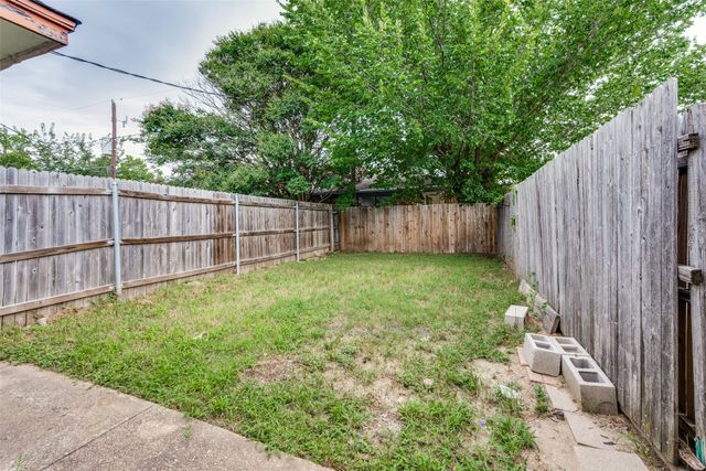 5431 Wild West Drive, Arlington, TX 76017