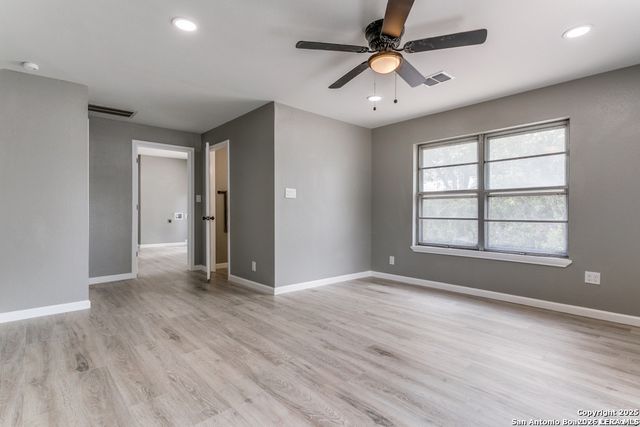 716 VICKERS AVE, San Antonio, TX 78211