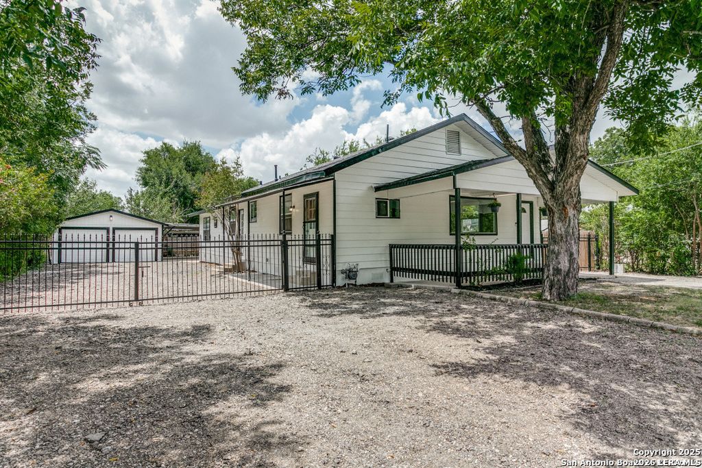 716 VICKERS AVE, San Antonio, TX 78211