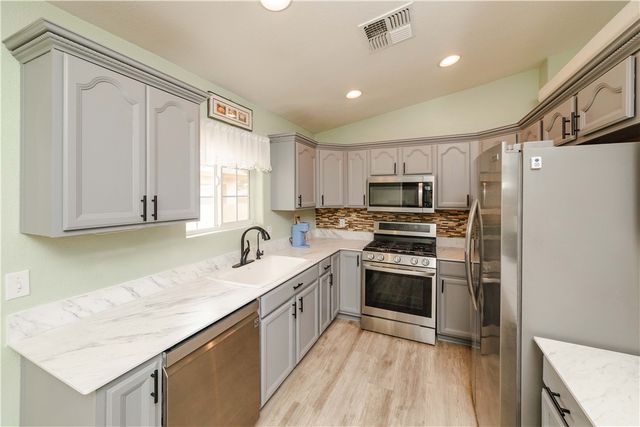 4880 N Bond Street, Kingman, AZ 86409