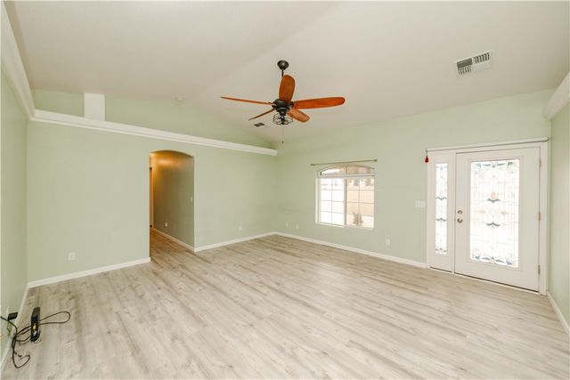 4880 N Bond Street, Kingman, AZ 86409