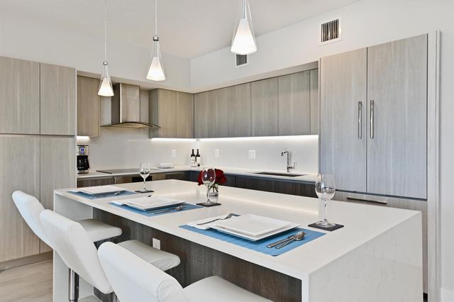 111 SE 1st Avenue 314, Delray Beach, FL 33444
