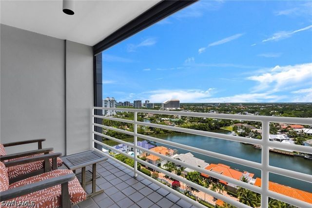 4751 Gulf Shore BLVD N 3, Naples, FL 34103