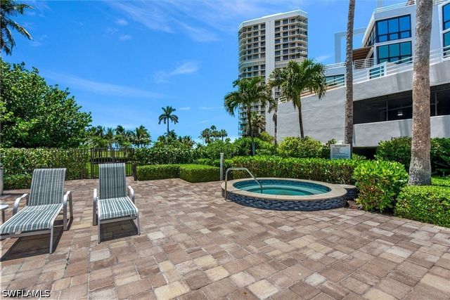 4751 Gulf Shore BLVD N 3, Naples, FL 34103