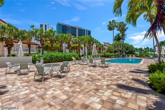4751 Gulf Shore BLVD N 3, Naples, FL 34103