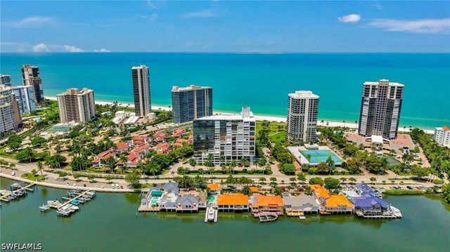 4751 Gulf Shore BLVD N 3, Naples, FL 34103