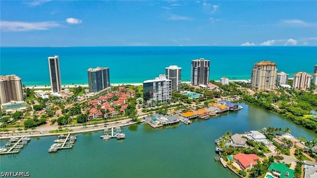 4751 Gulf Shore BLVD N 3, Naples, FL 34103