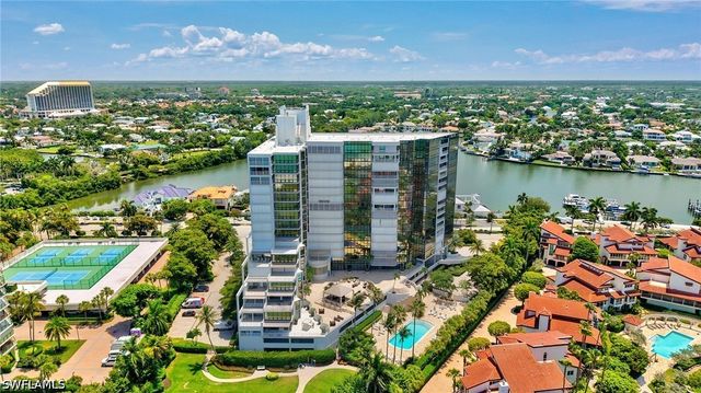 4751 Gulf Shore BLVD N 3, Naples, FL 34103
