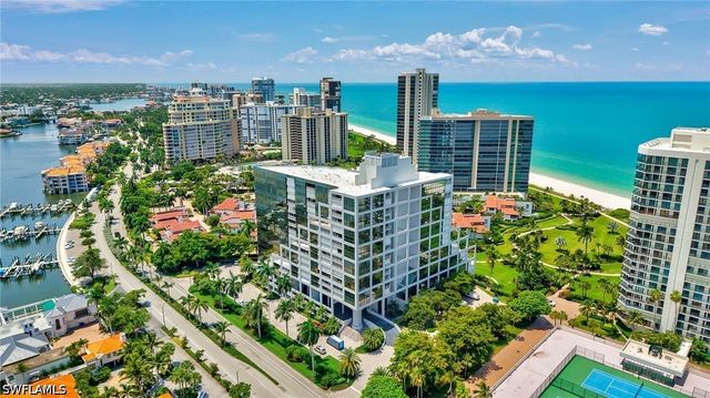 4751 Gulf Shore BLVD N 3, Naples, FL 34103