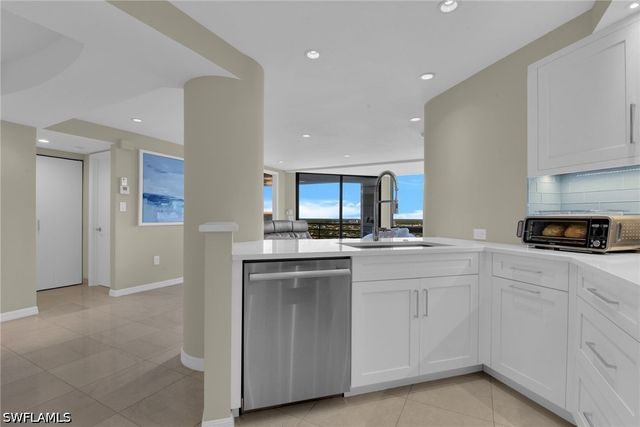 4751 Gulf Shore BLVD N 3, Naples, FL 34103