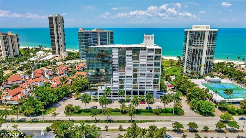 4751 Gulf Shore BLVD N 3, Naples, FL 34103