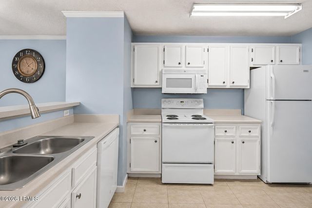50 Pebble Beach Cv Apt D117, Bluffton, SC 29910