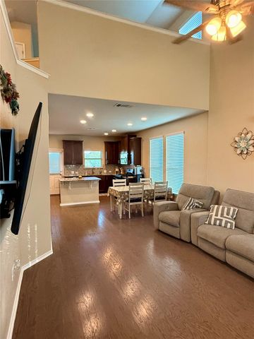 6007 Heron DR, Buda, TX 78610