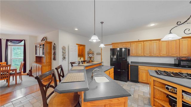 2 Ewes Lane, Bella Vista, AR 72715