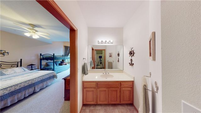 2 Ewes Lane, Bella Vista, AR 72715