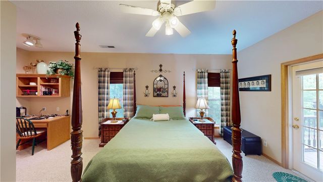 2 Ewes Lane, Bella Vista, AR 72715