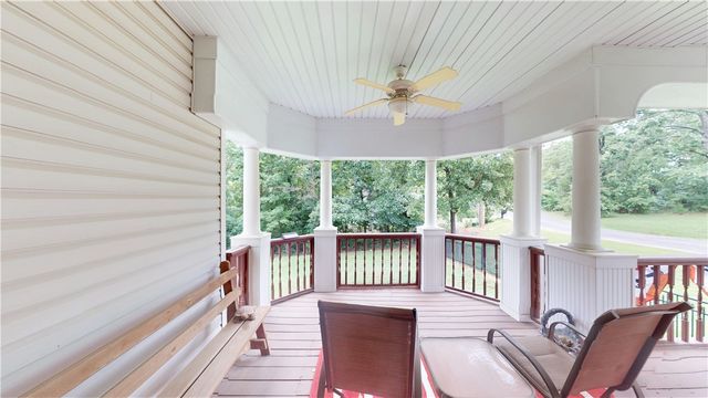 2 Ewes Lane, Bella Vista, AR 72715