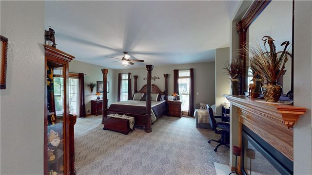 2 Ewes Lane, Bella Vista, AR 72715