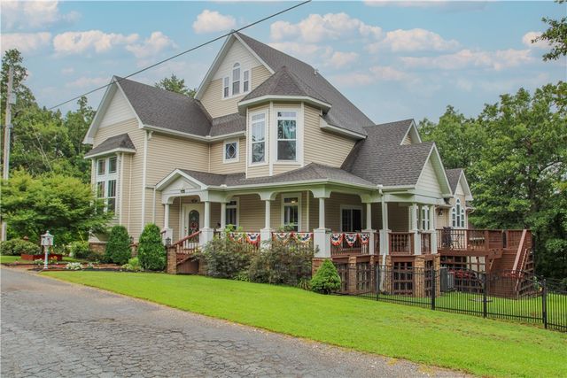 2 Ewes Lane, Bella Vista, AR 72715