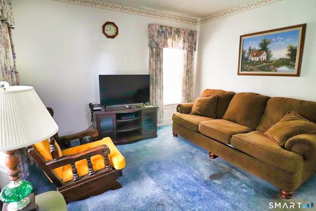22 Hull Street, Bristol, CT 06010