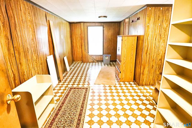 22 Hull Street, Bristol, CT 06010