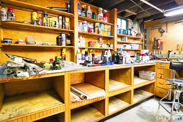 22 Hull Street, Bristol, CT 06010