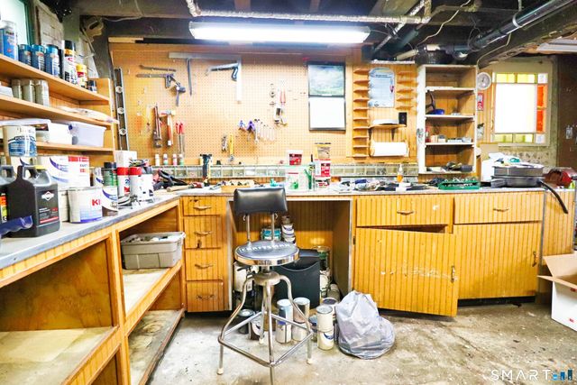 22 Hull Street, Bristol, CT 06010