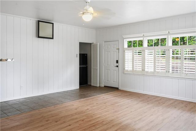 2 Walnut Drive, Cartersville, GA 30120