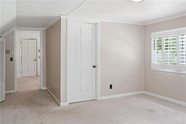 2 Walnut Drive, Cartersville, GA 30120