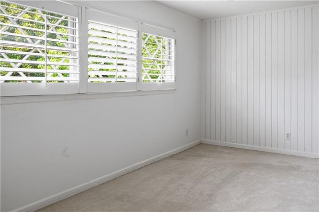 2 Walnut Drive, Cartersville, GA 30120