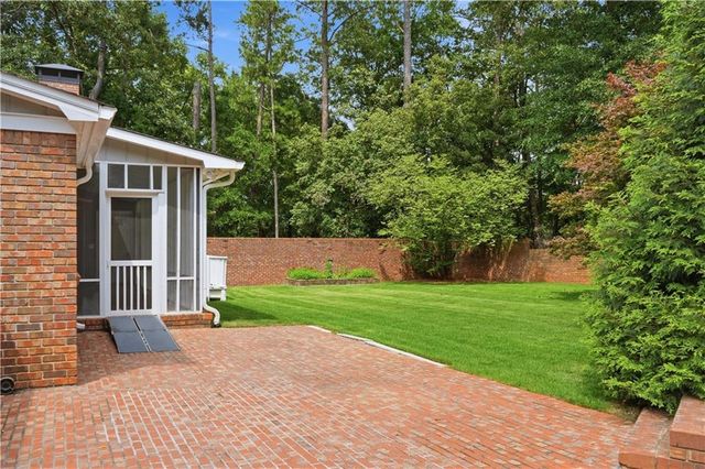 2 Walnut Drive, Cartersville, GA 30120