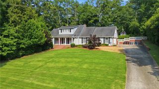 2 Walnut Drive, Cartersville, GA 30120