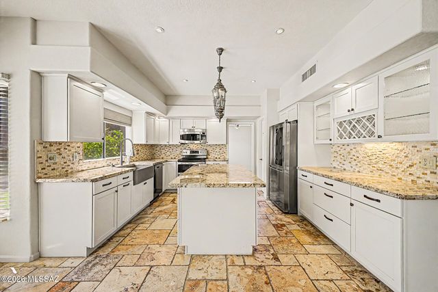 7312 E Shoreward Loop, Tucson, AZ 85715