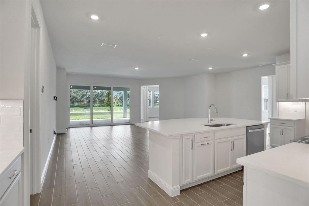 Image 39 of property listing at 7433 SEA MANATEE STREET, Parrish, FL 34219