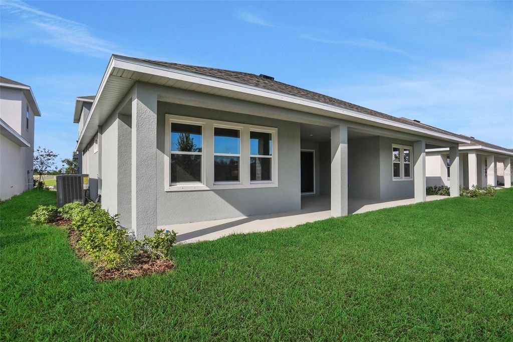 Image 6 of property listing at 7433 SEA MANATEE STREET, Parrish, FL 34219
