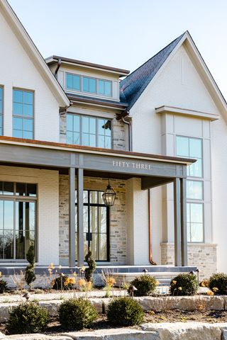 837 N Loomis Street, Naperville, IL 60563