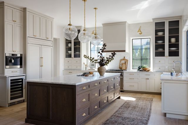 837 N Loomis Street, Naperville, IL 60563