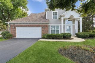 1907 N Silver Lake Road, Arlington Heights, IL 60004