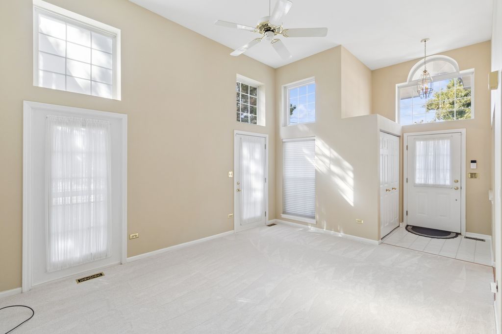 1907 N Silver Lake Road, Arlington Heights, IL 60004 — photo 4