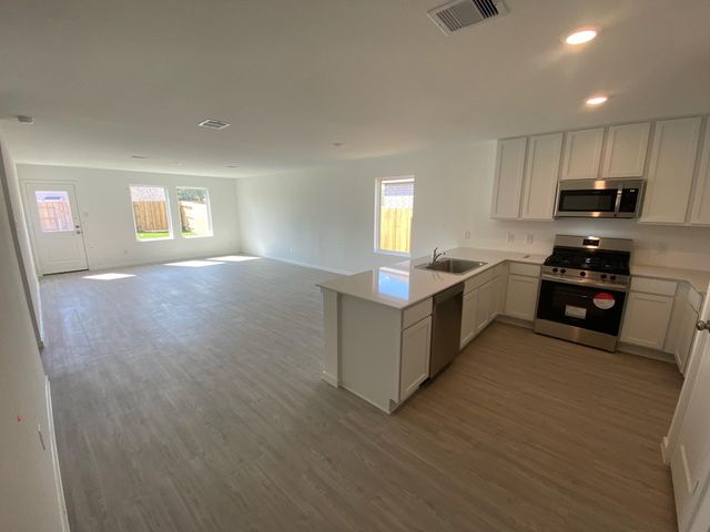 3611 Atlas Point Lane, Angleton, TX 77515